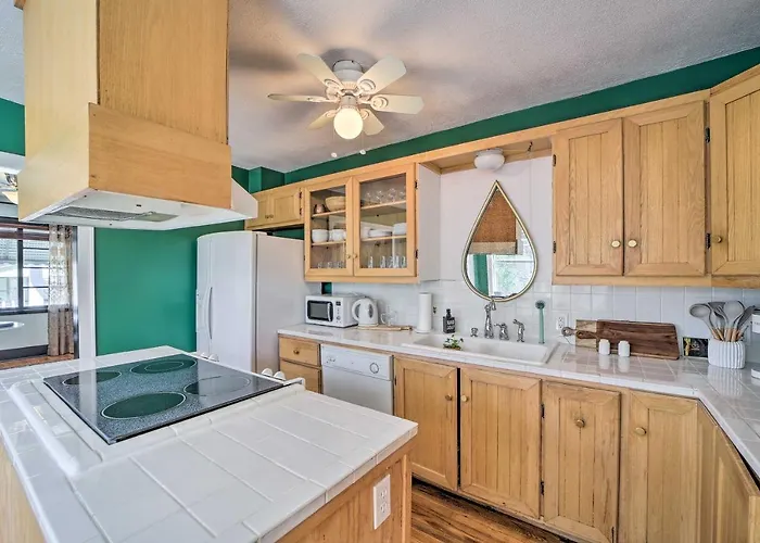 Amazing Musical Abode In Expo Square Neighborhood! Holiday home Tulsa