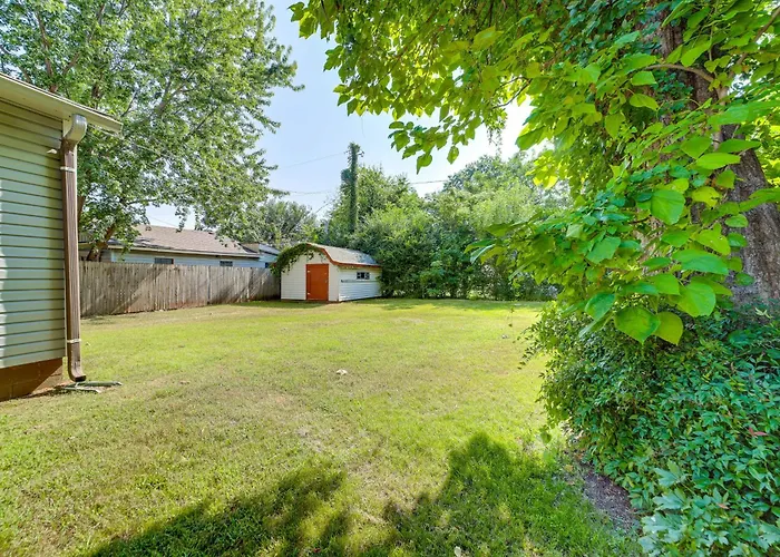 Amazing Musical Abode In Expo Square Neighborhood!